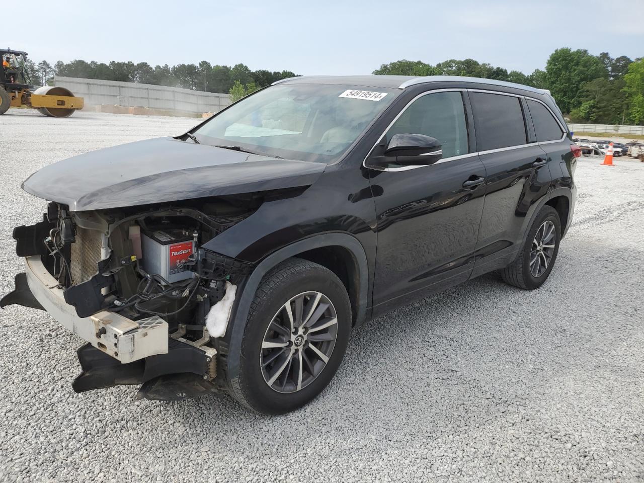 2018 TOYOTA HIGHLANDER SE