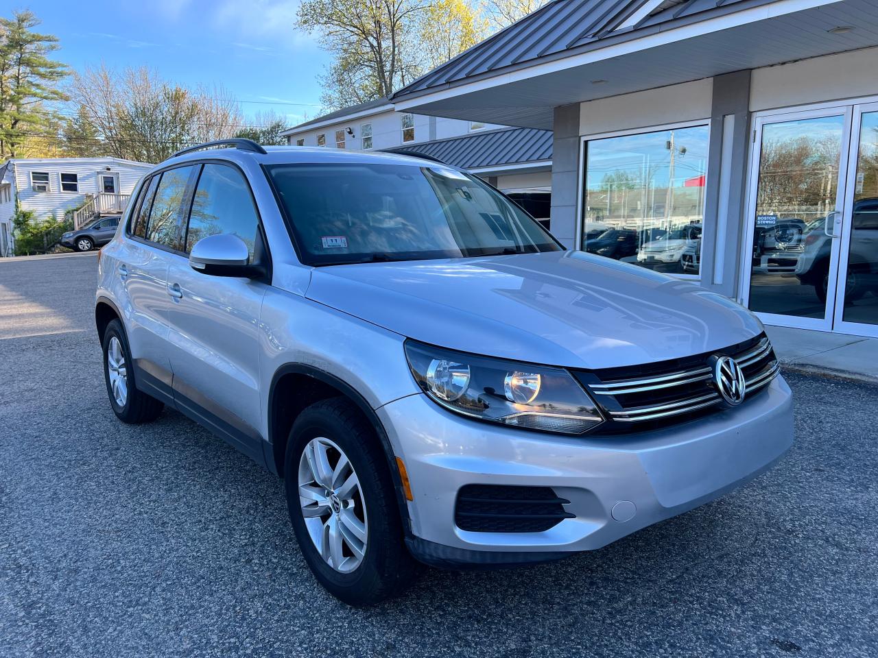 2017 VOLKSWAGEN TIGUAN S