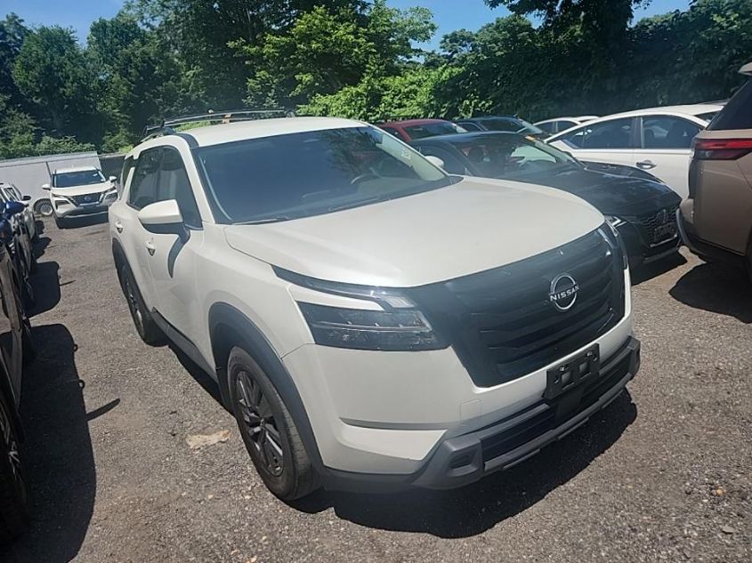 2022 NISSAN PATHFINDER SV