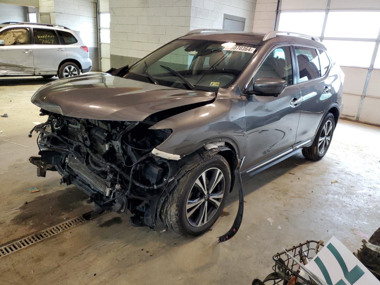 2017 NISSAN ROGUE SV