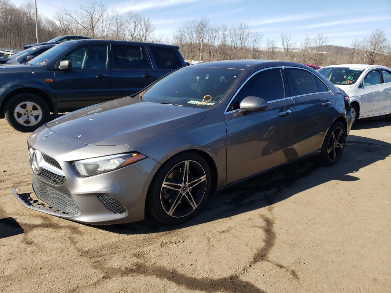 2019 MERCEDES-BENZ A 220