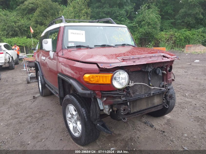 2011 TOYOTA FJ CRUISER