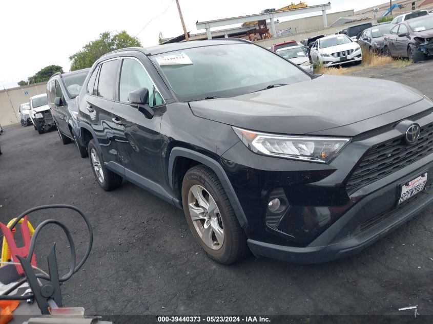 2020 TOYOTA RAV4 XLE