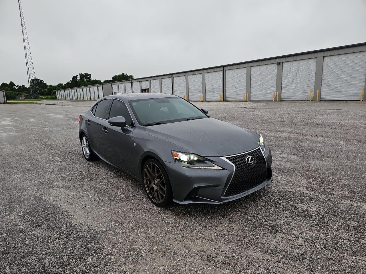 2016 LEXUS IS 200T