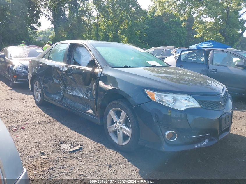 2012 TOYOTA CAMRY SE