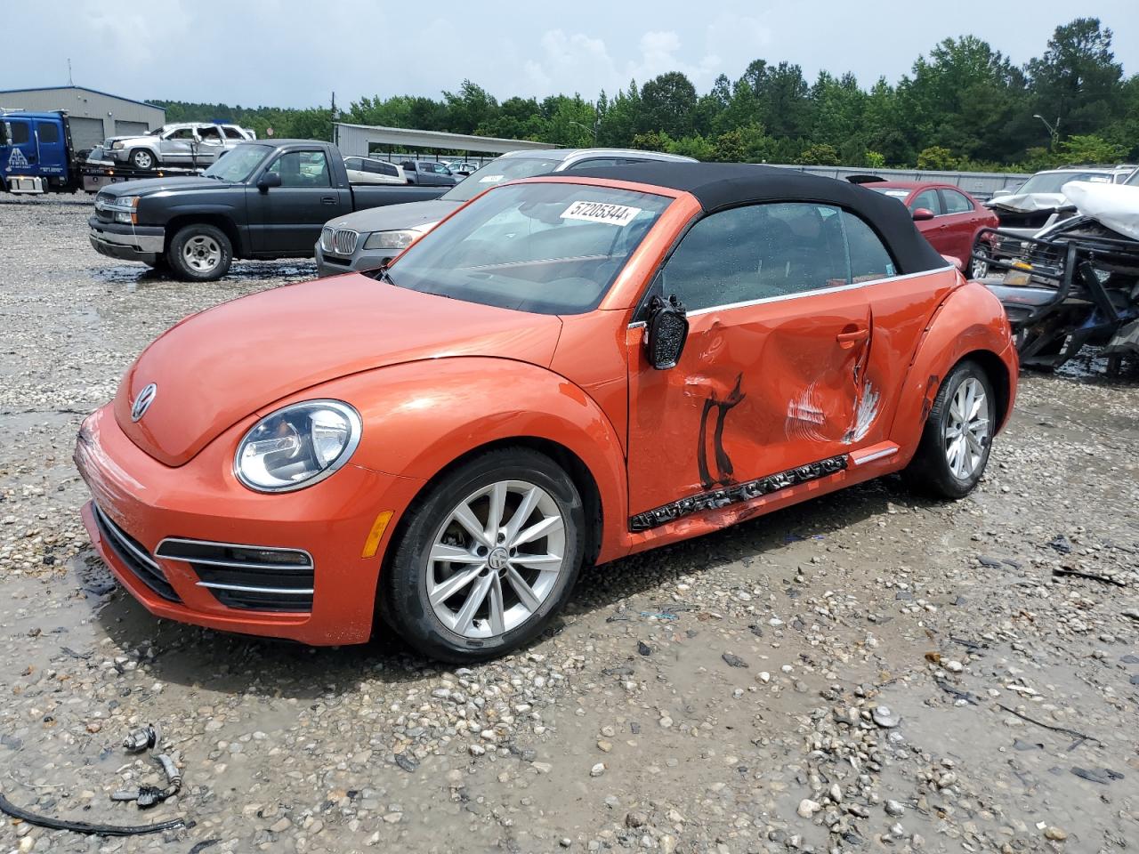 2018 VOLKSWAGEN BEETLE S