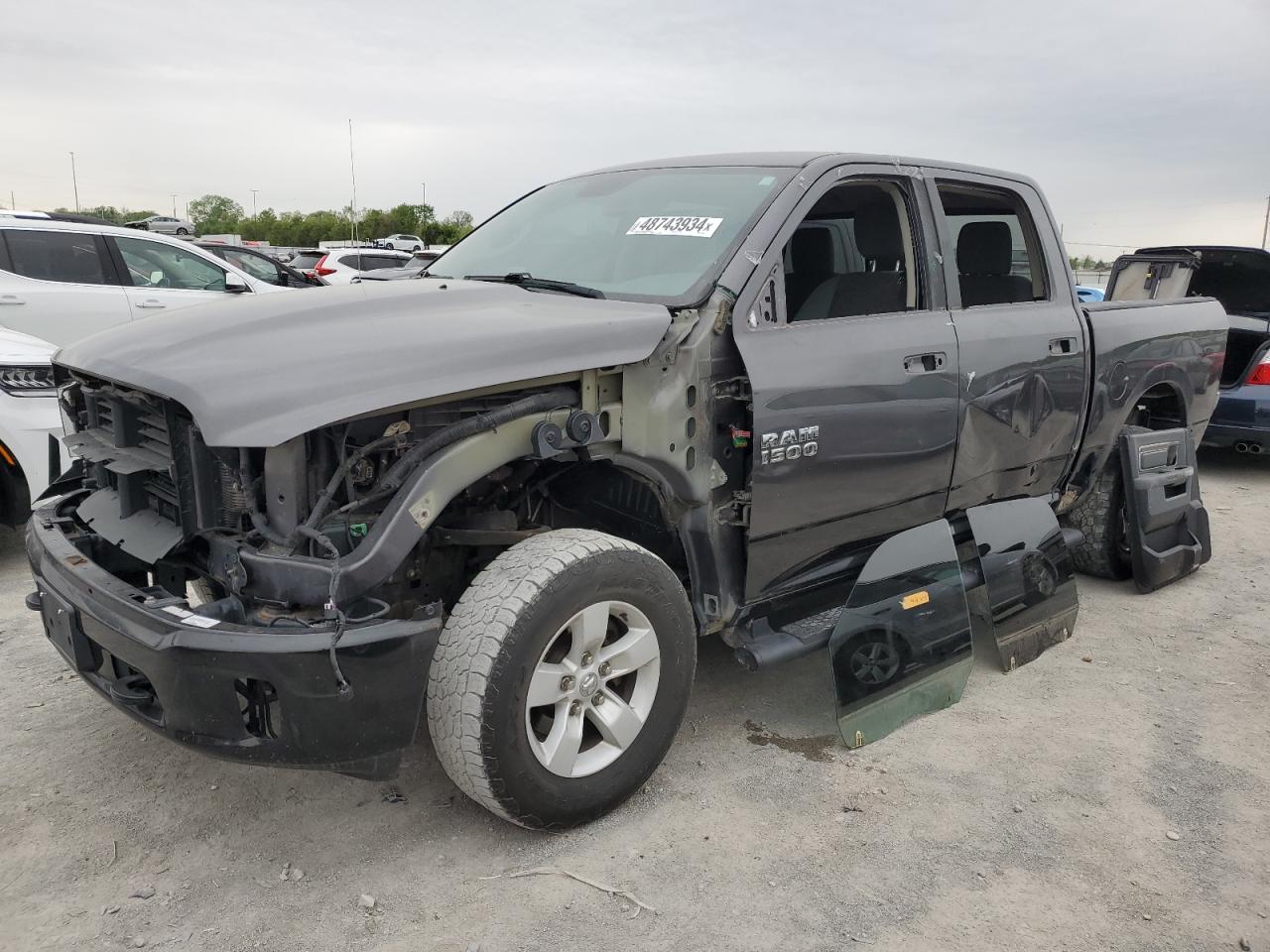 2016 RAM 1500 SLT