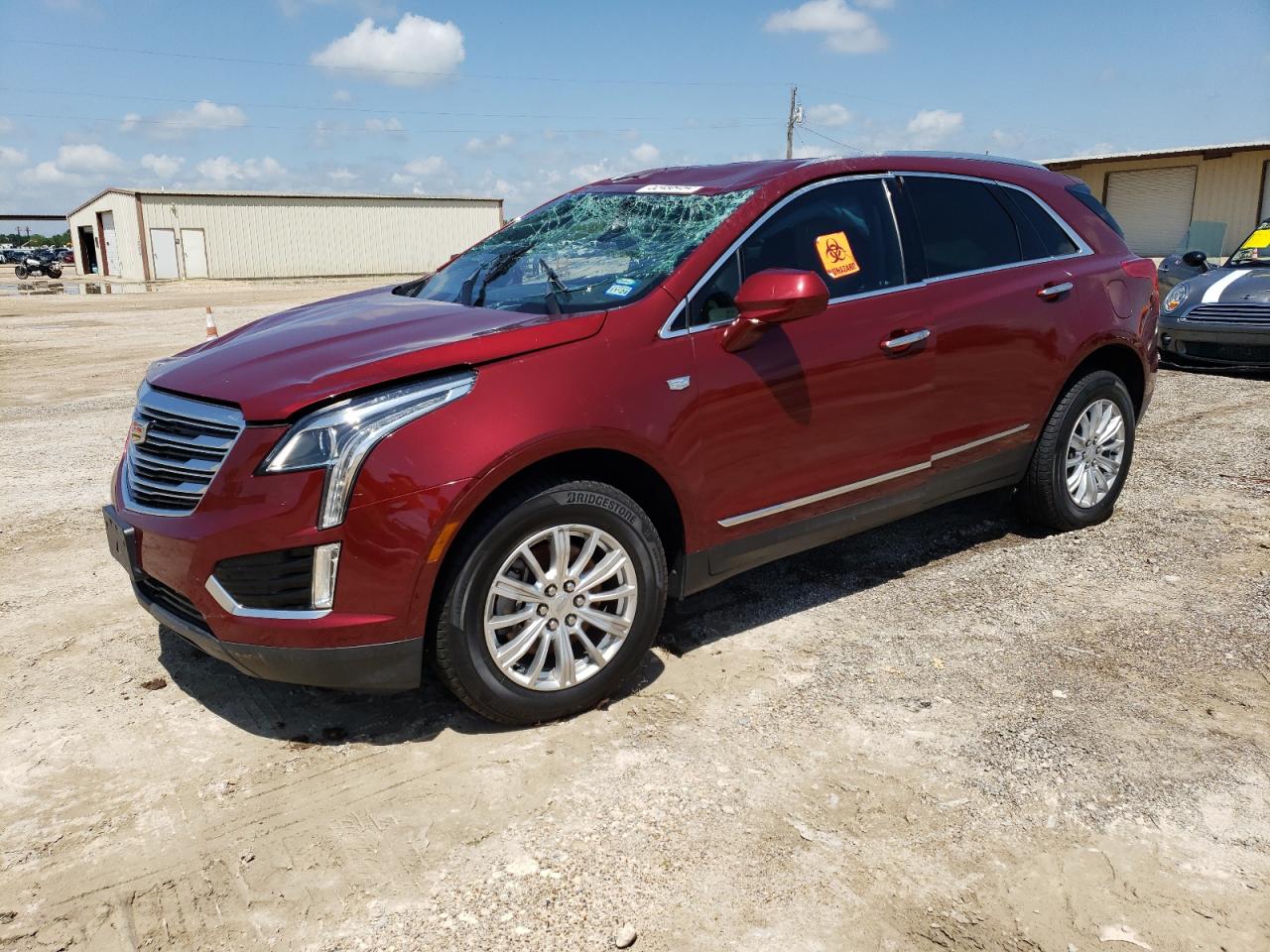 2017 CADILLAC XT5