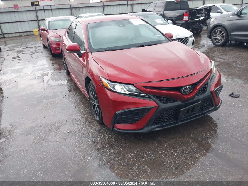 2022 TOYOTA CAMRY SE