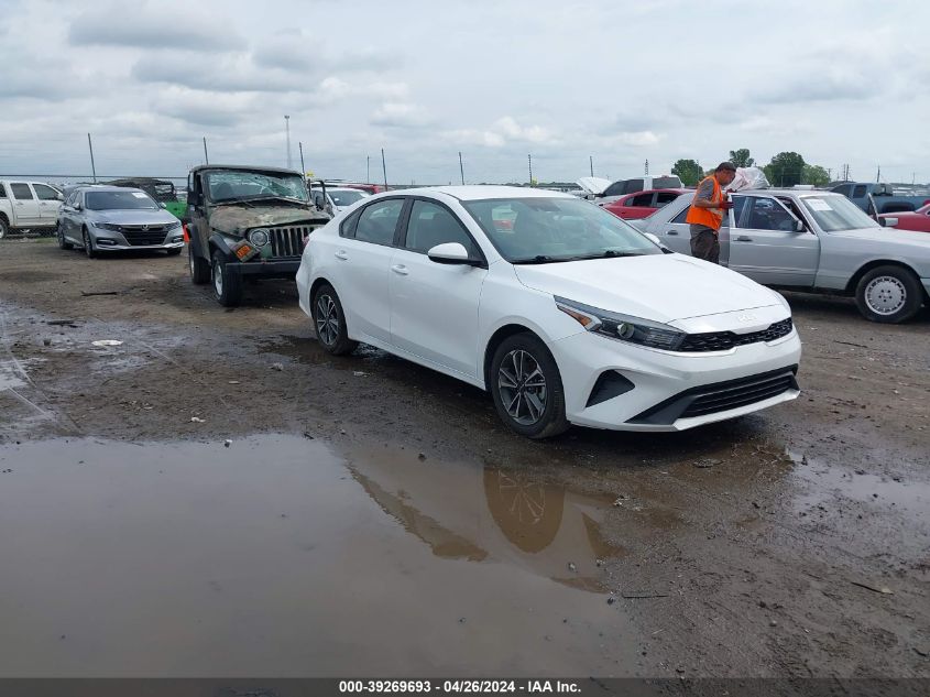 2023 KIA FORTE LXS