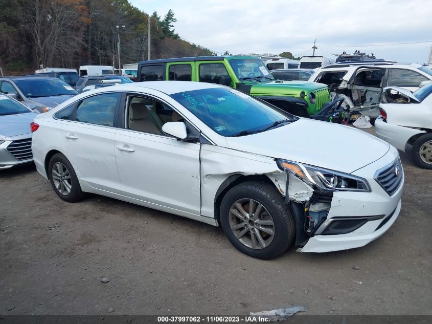 2017 HYUNDAI SONATA SE