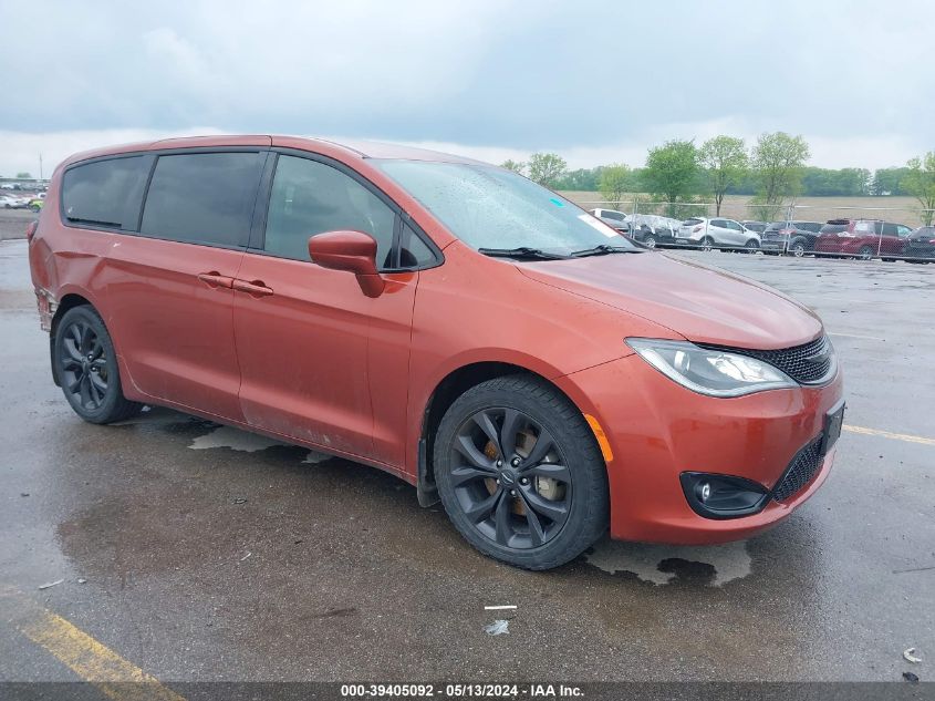 2018 CHRYSLER PACIFICA TOURING PLUS