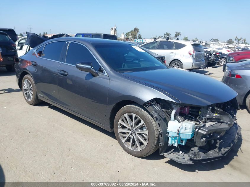 2022 LEXUS ES 300H LUXURY