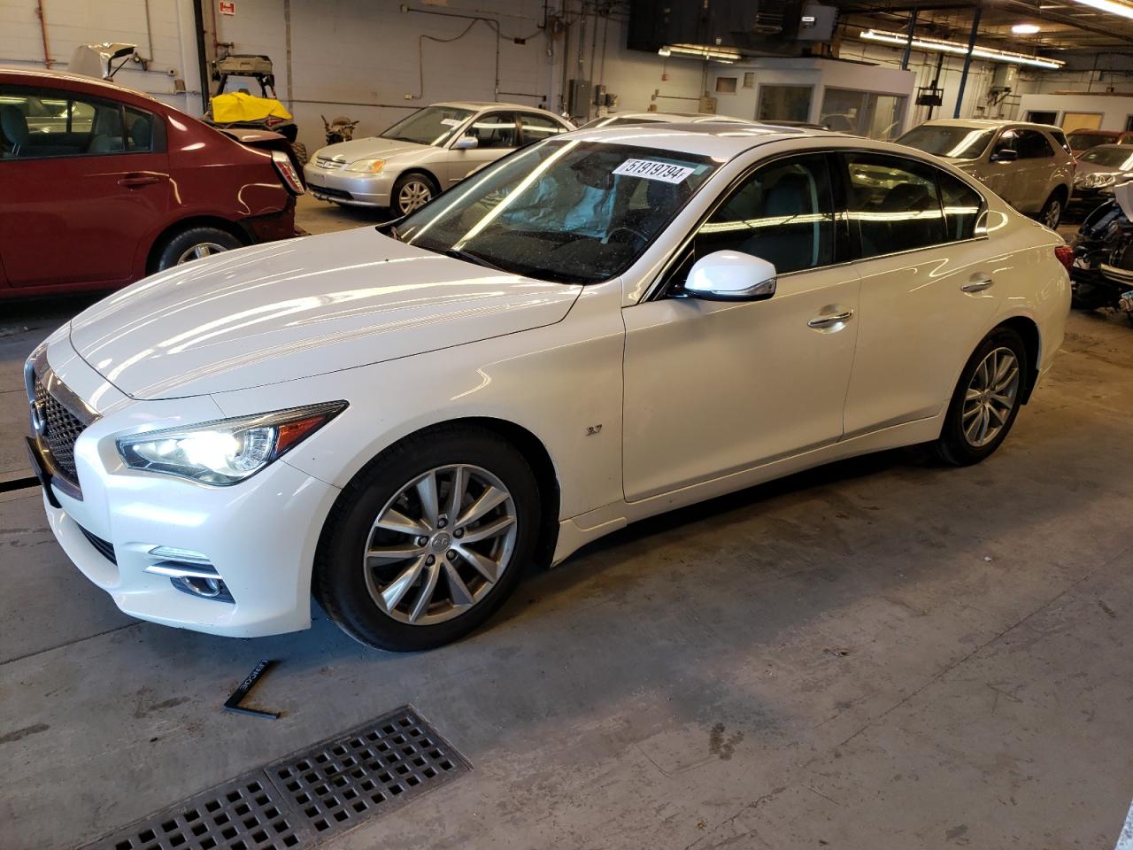 2015 INFINITI Q50 BASE