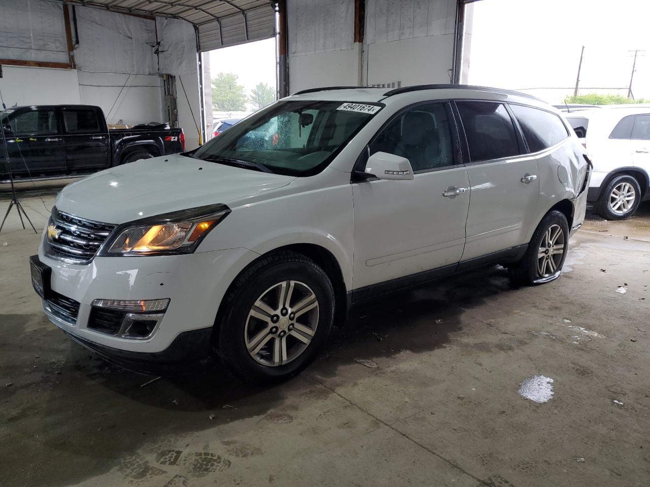 2017 CHEVROLET TRAVERSE LT