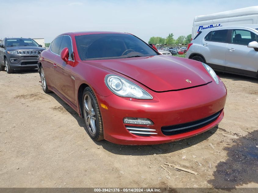 2013 PORSCHE PANAMERA 4S