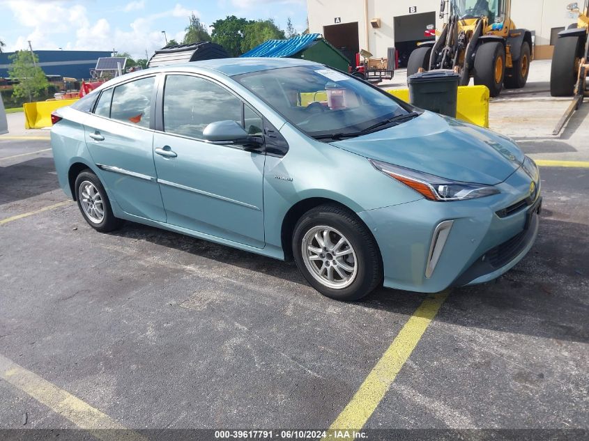 2019 TOYOTA PRIUS LE