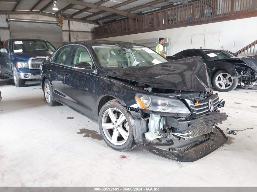 2012 VOLKSWAGEN PASSAT SE