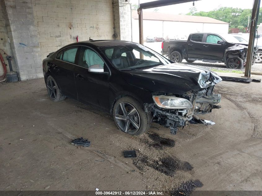 2016 VOLVO S60 T6 R-DESIGN