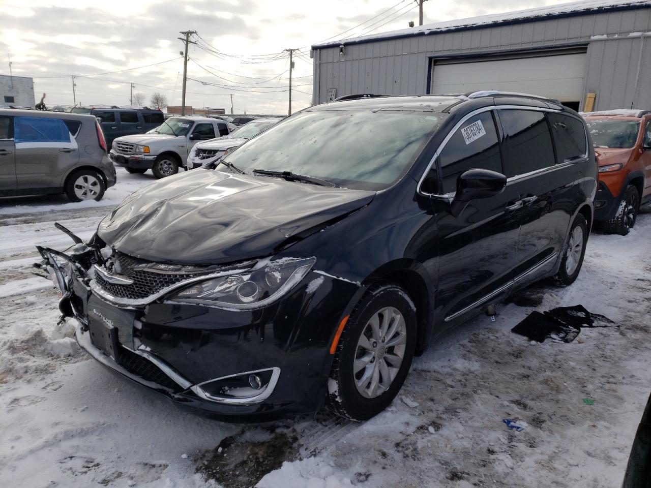 2019 CHRYSLER PACIFICA TOURING L