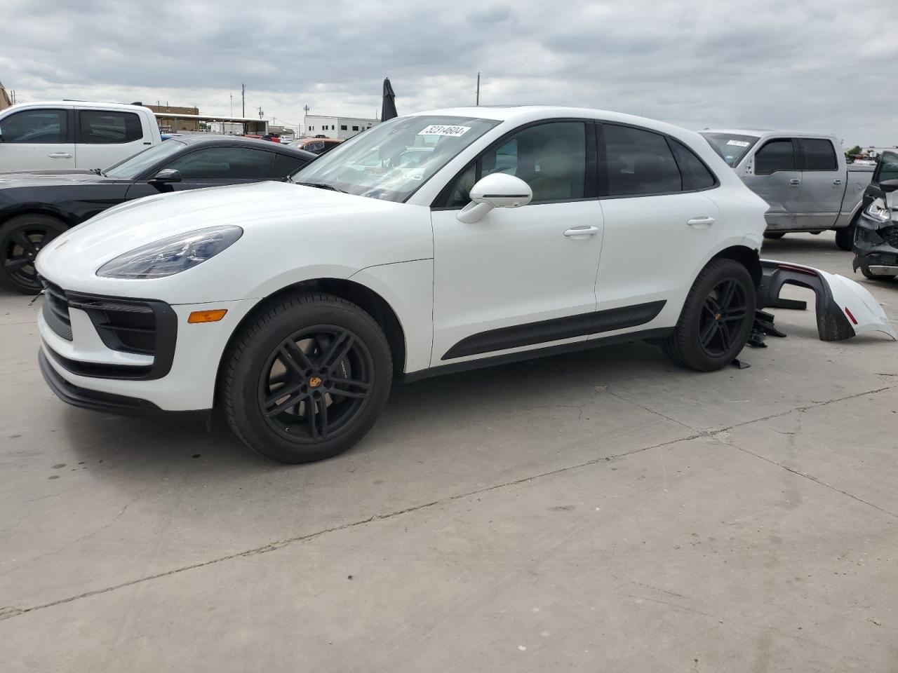 2022 PORSCHE MACAN