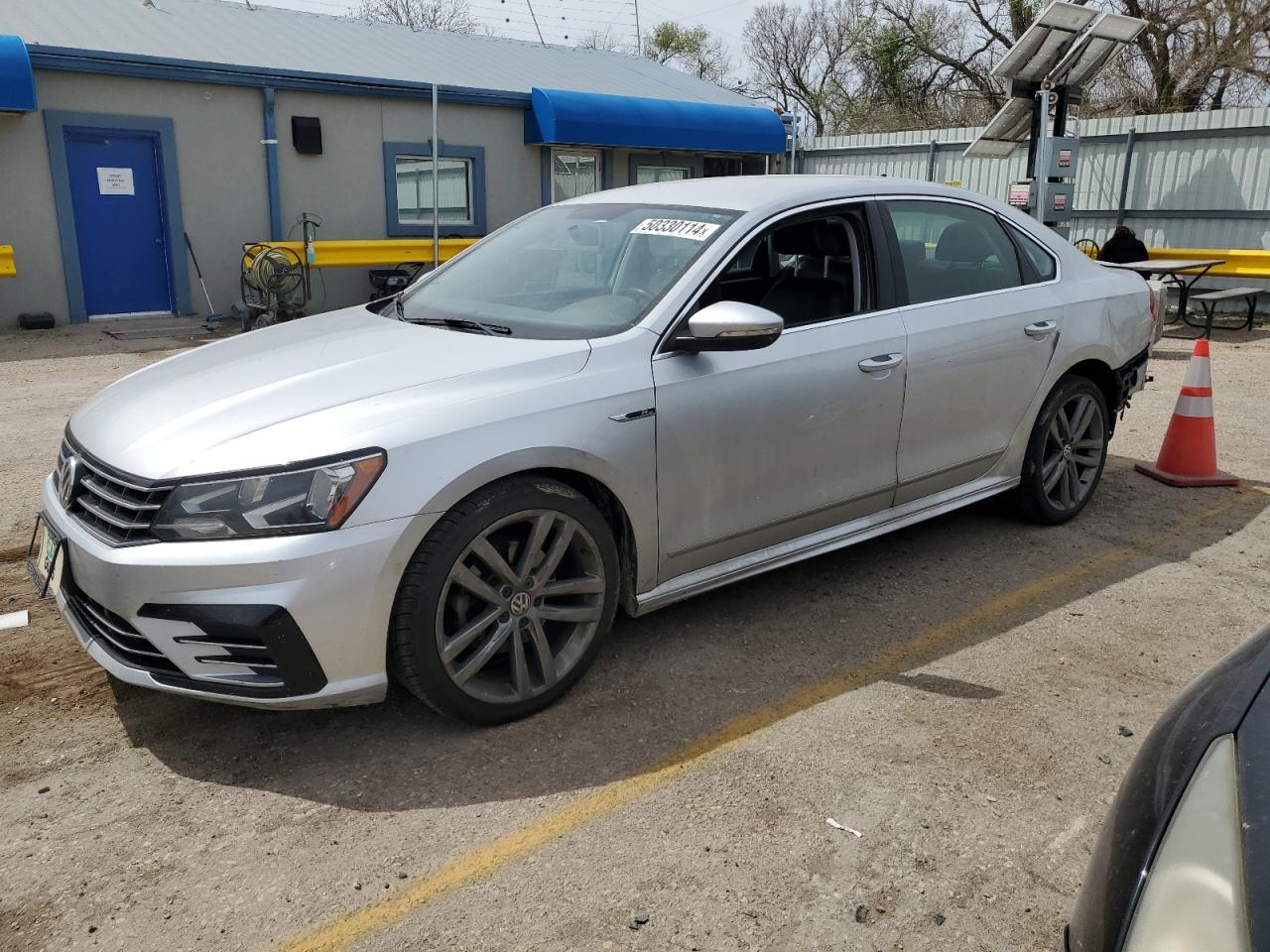 2017 VOLKSWAGEN PASSAT R-LINE