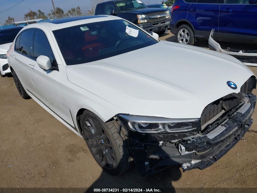 2022 BMW 740I