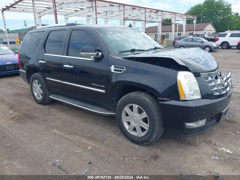 2010 CADILLAC ESCALADE STANDARD