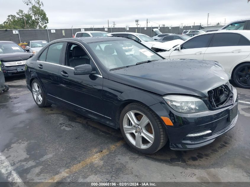 2011 MERCEDES-BENZ C 300 LUXURY/SPORT