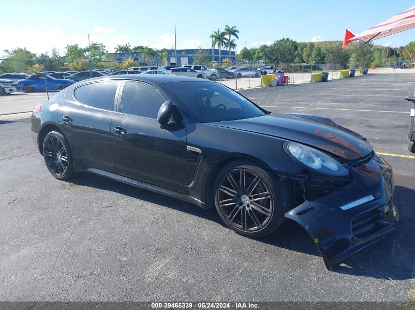 2015 PORSCHE PANAMERA 4