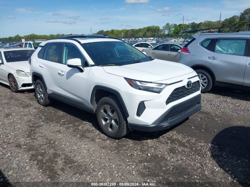 2023 TOYOTA RAV4 XLE