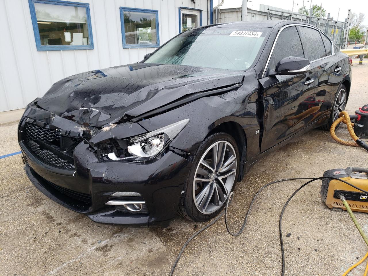 2015 INFINITI Q50 BASE