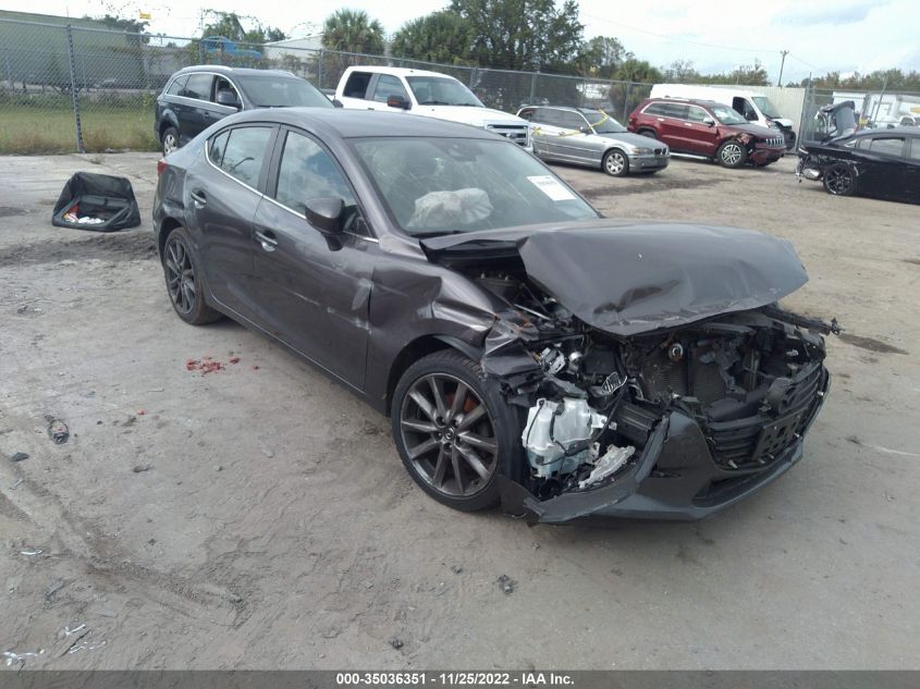 2018 MAZDA MAZDA3 TOURING