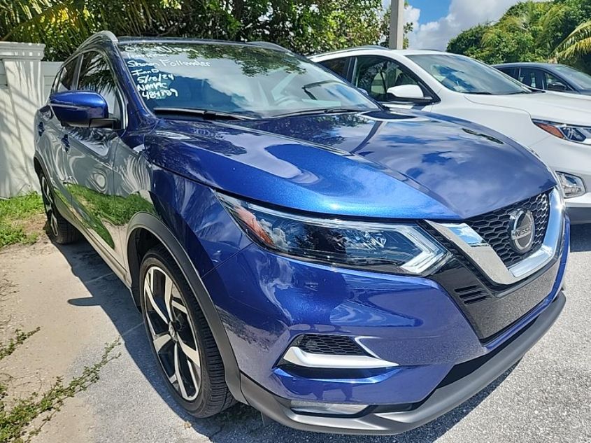 2022 NISSAN ROGUE SPORT SL