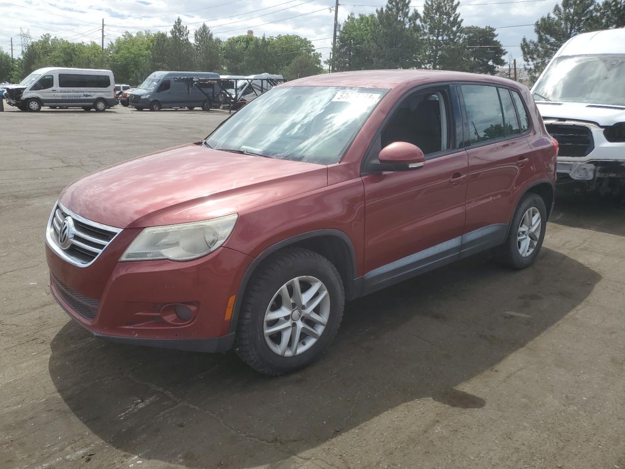 2011 VOLKSWAGEN TIGUAN S