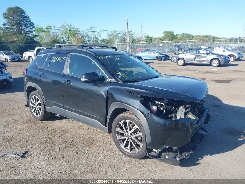 2022 TOYOTA COROLLA CROSS XLE