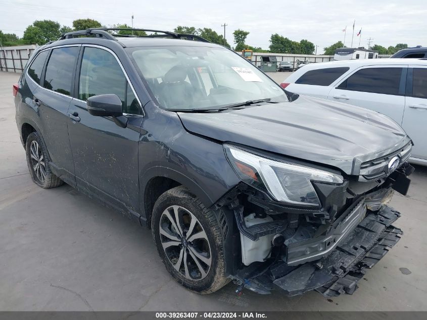 2022 SUBARU FORESTER LIMITED