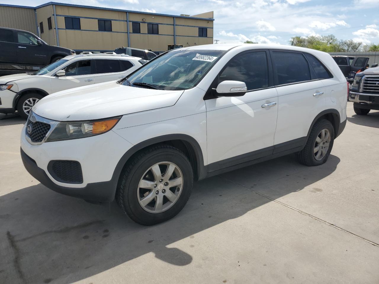 2011 KIA SORENTO BASE