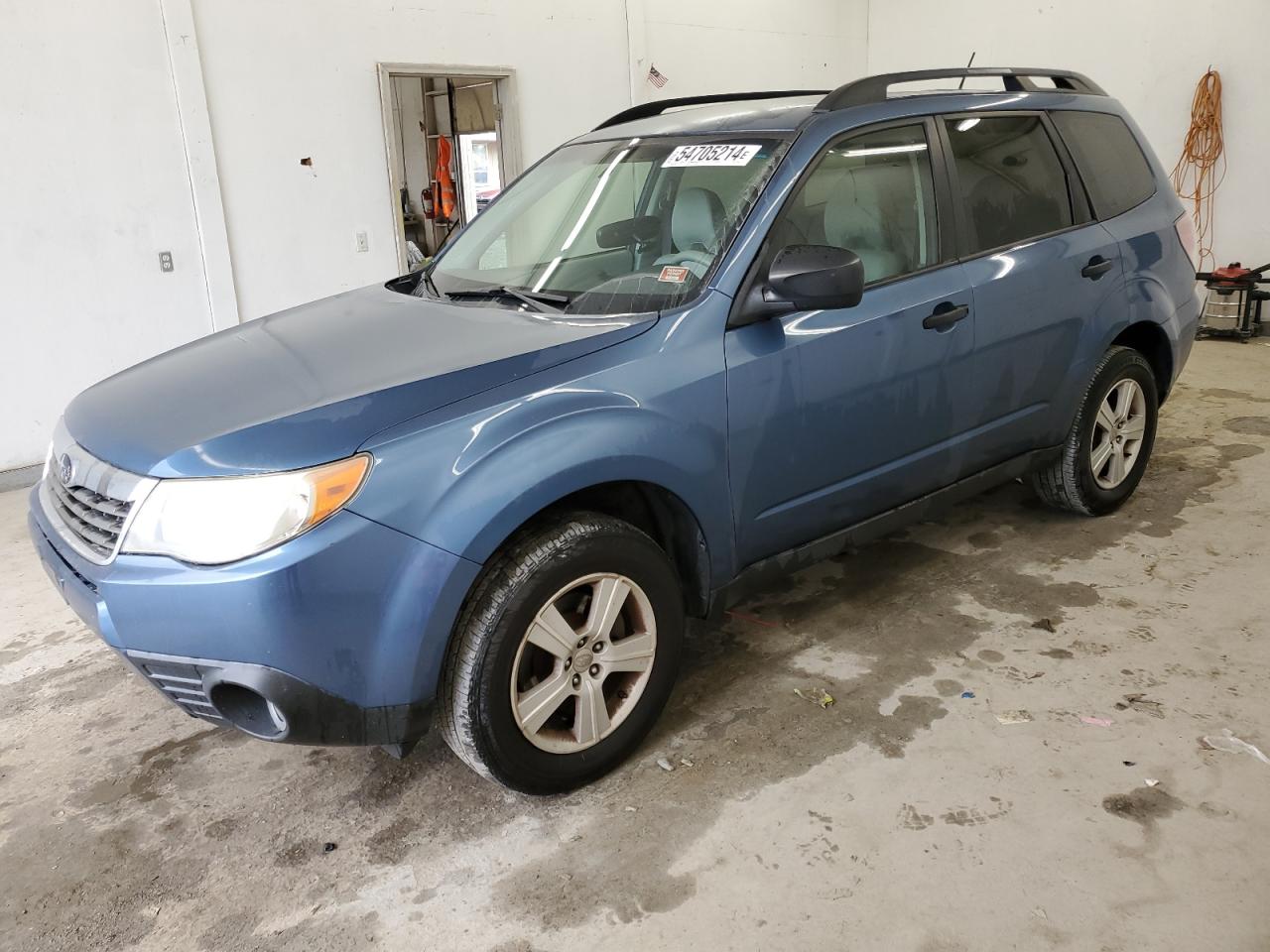 2010 SUBARU FORESTER XS