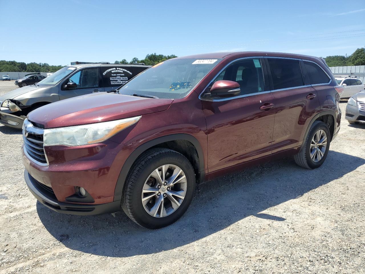 2015 TOYOTA HIGHLANDER LE