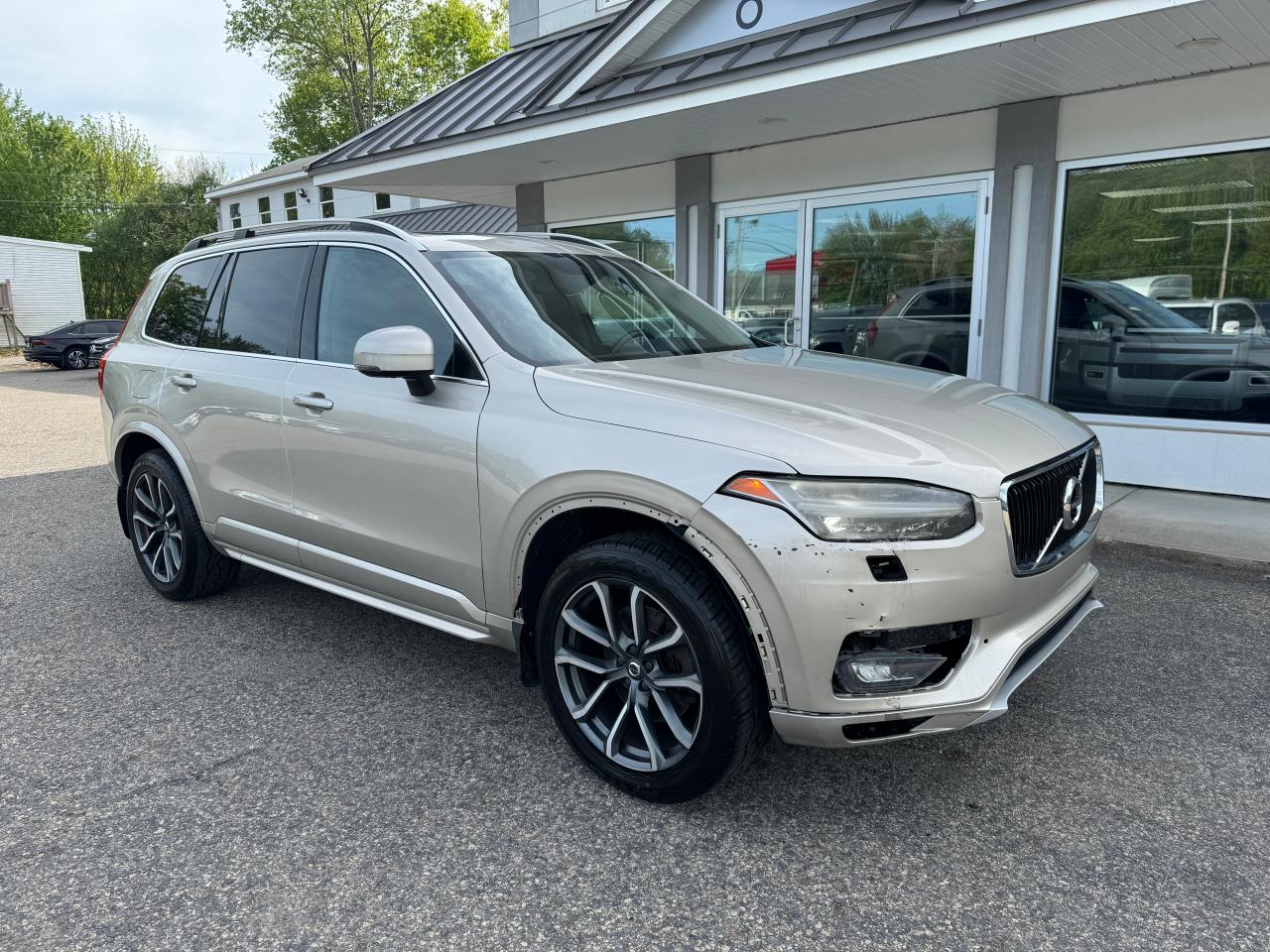 2016 VOLVO XC90 T6