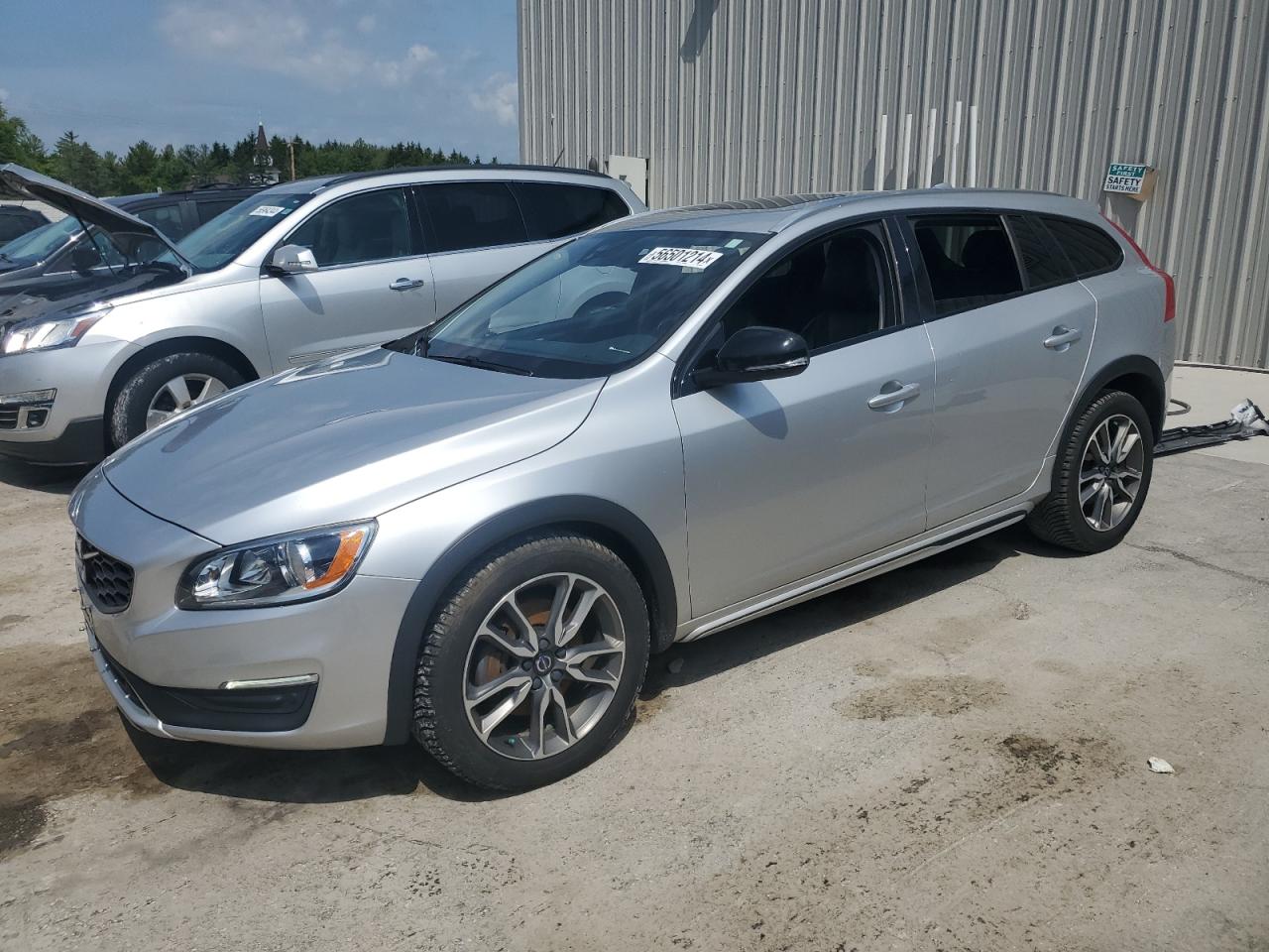 2018 VOLVO V60 CROSS COUNTRY PREMIER