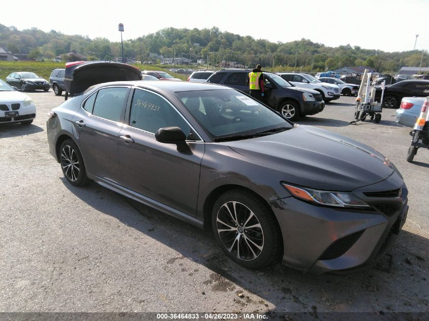 2018 TOYOTA CAMRY SE