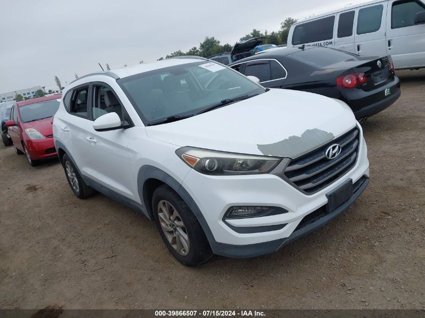 2016 HYUNDAI TUCSON SE