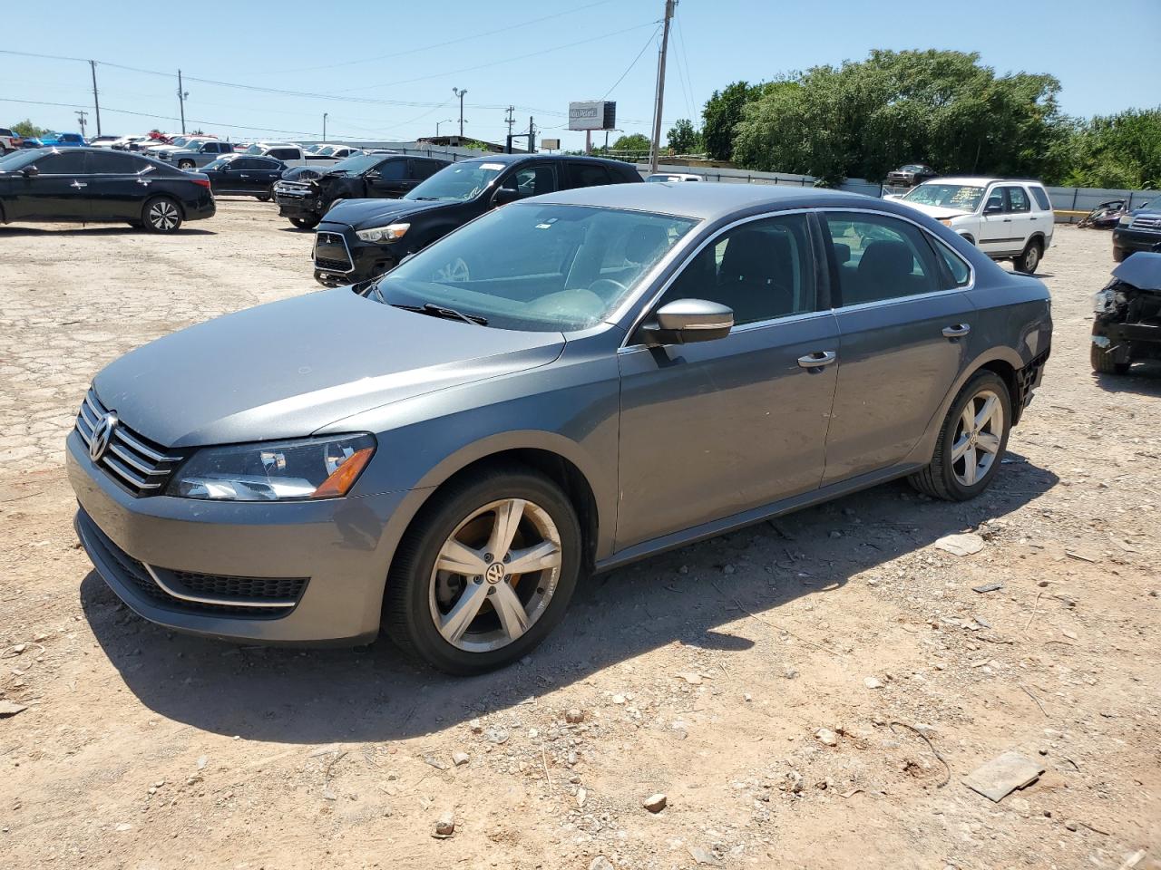 2014 VOLKSWAGEN PASSAT SE