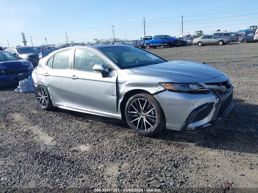 2024 TOYOTA CAMRY HYBRID SE