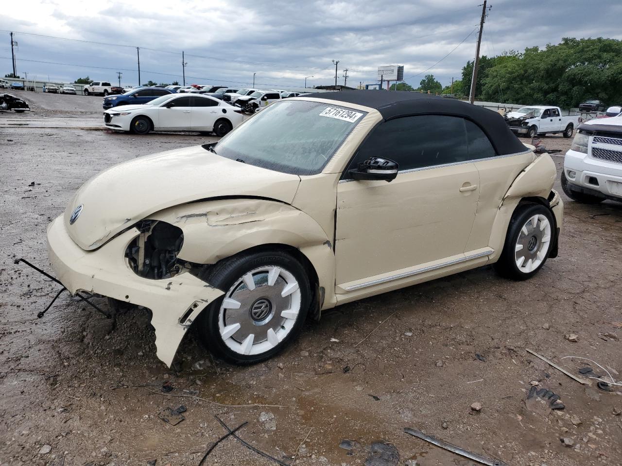 2019 VOLKSWAGEN BEETLE S