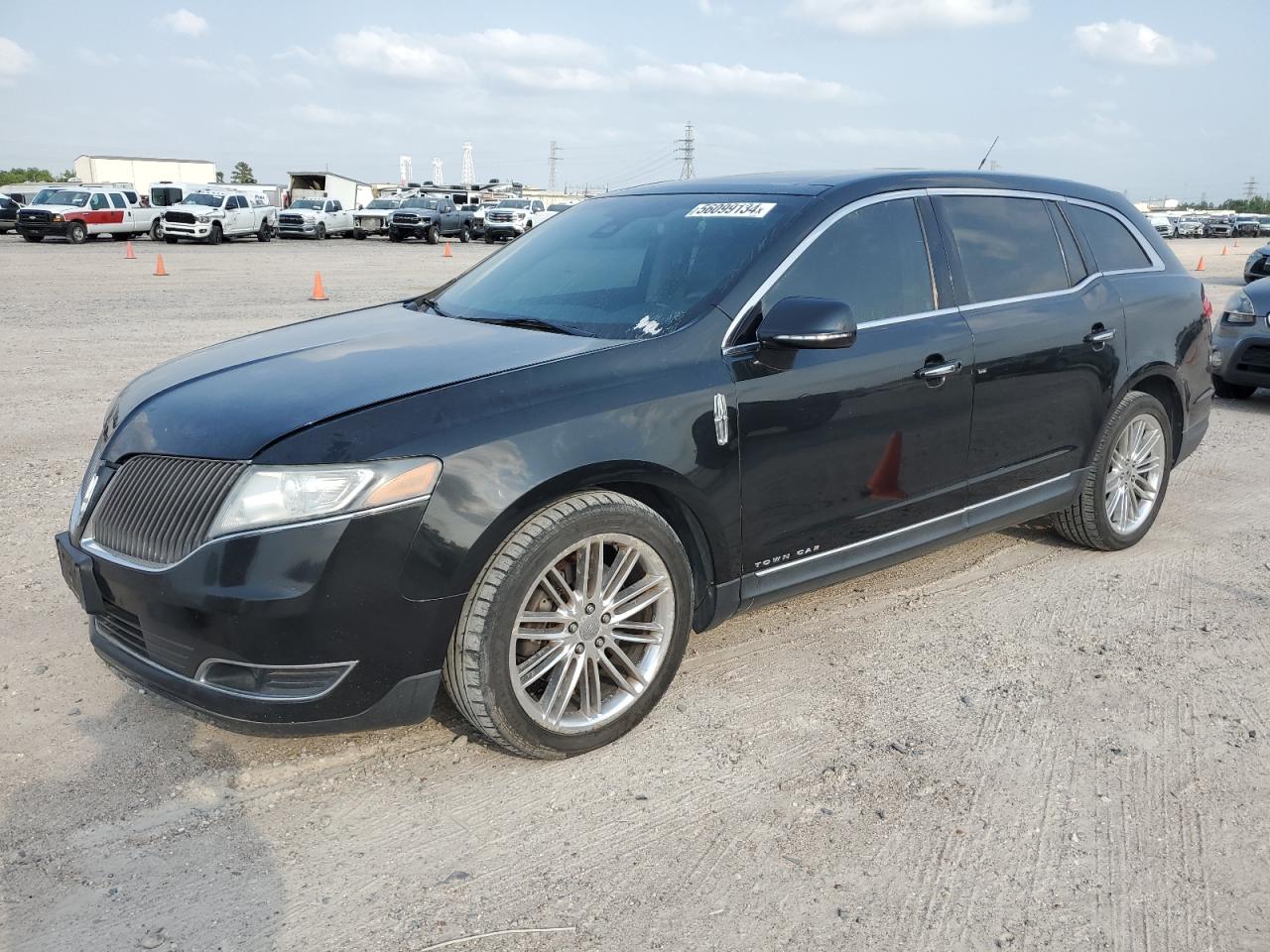 2013 LINCOLN MKT