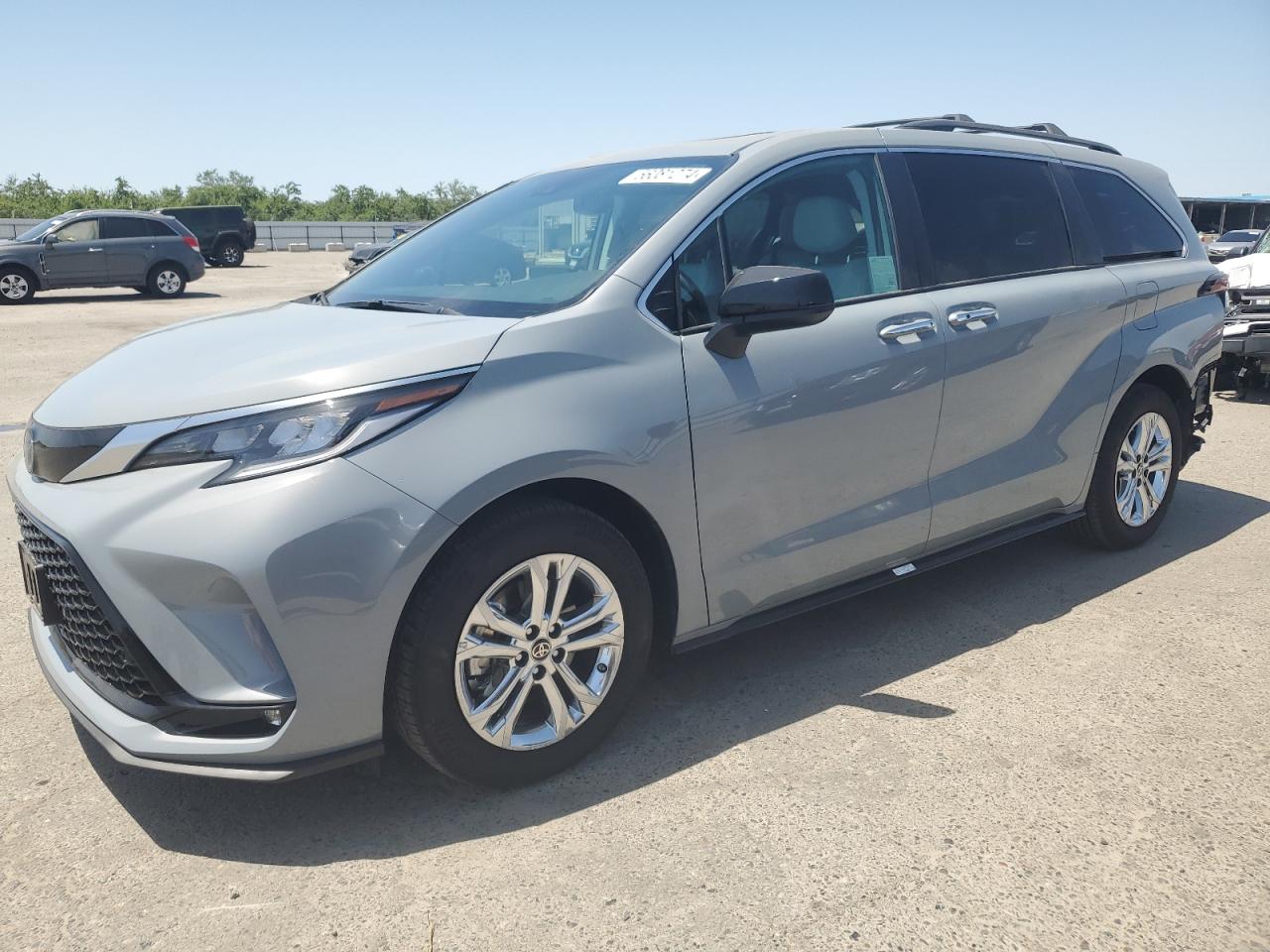 2023 TOYOTA SIENNA XSE