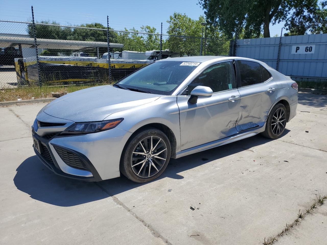 2022 TOYOTA CAMRY SE